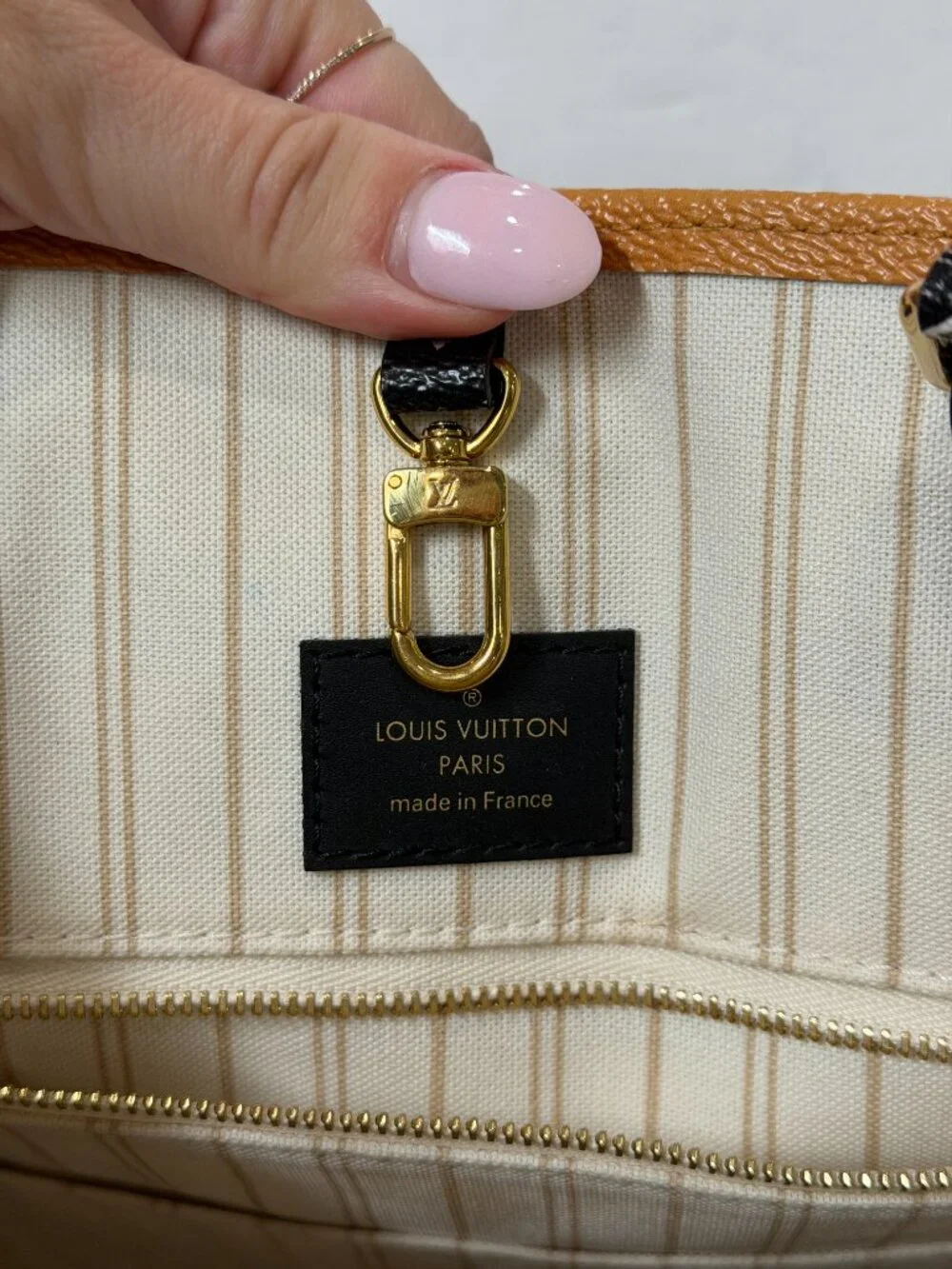 Louis Vuitton 2019 Multi Jungle On The Go Tote LMT ED GM Shoulder Bag